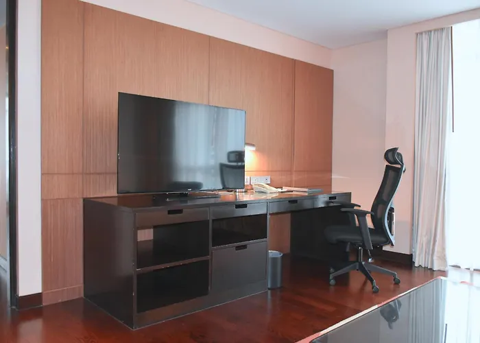 Sathorn Vista, Bangkok - Marriott Executive Apartments